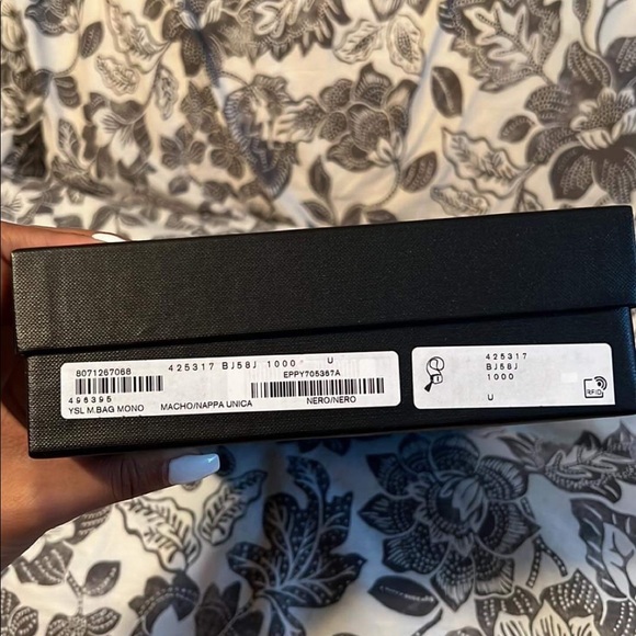 Yves Saint Laurent Mini Blogger Bag - Picture 11 of 11